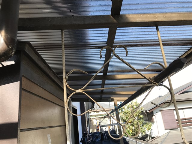 蓮田市波板交換するベランダ屋根の設置状態確認